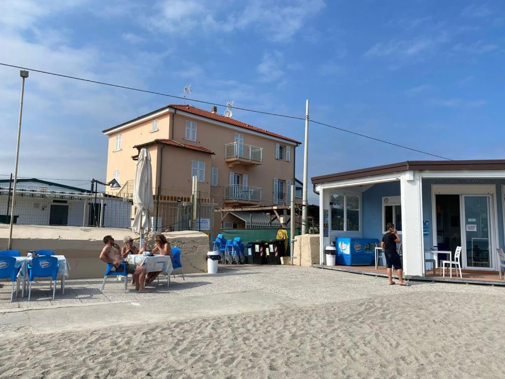 Residence Riviera Albenga Exterior foto